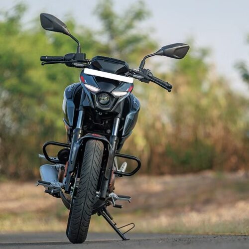 Bajaj Pulsar N250 Front View