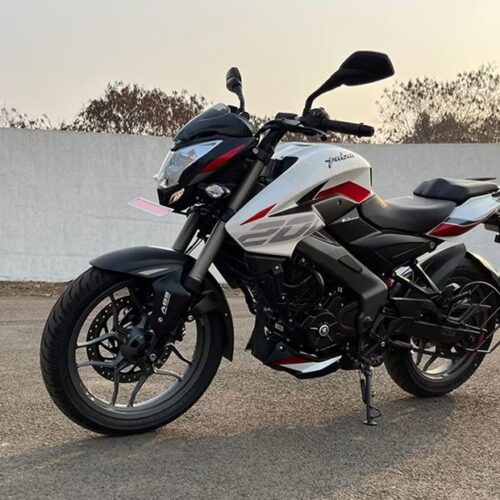 Bajaj Pulsar NS200 Left View