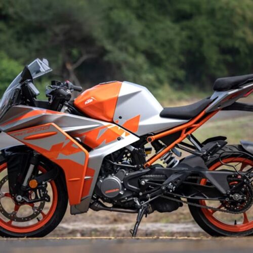 KTM RC 200 Left View