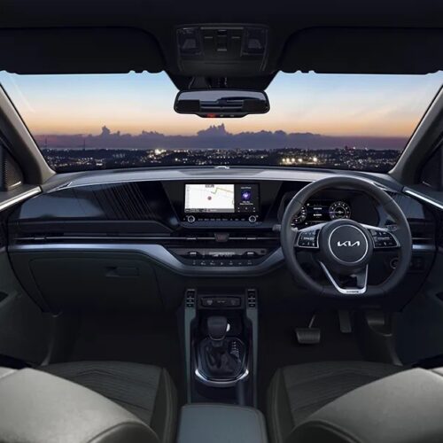 Kia Carens Dashboard