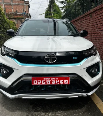 2023 Tata Nexon EV XZ+ LUX