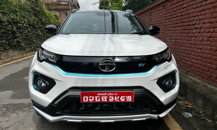 2023 Tata Nexon EV XZ+ LUX